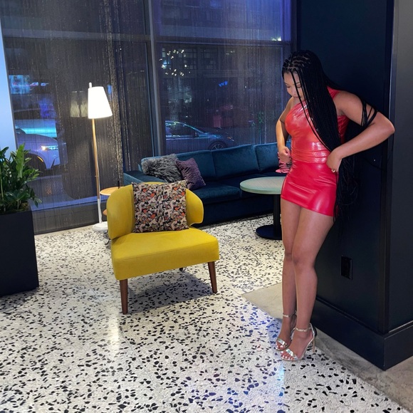 SOLDDD - Picture 2 of 3